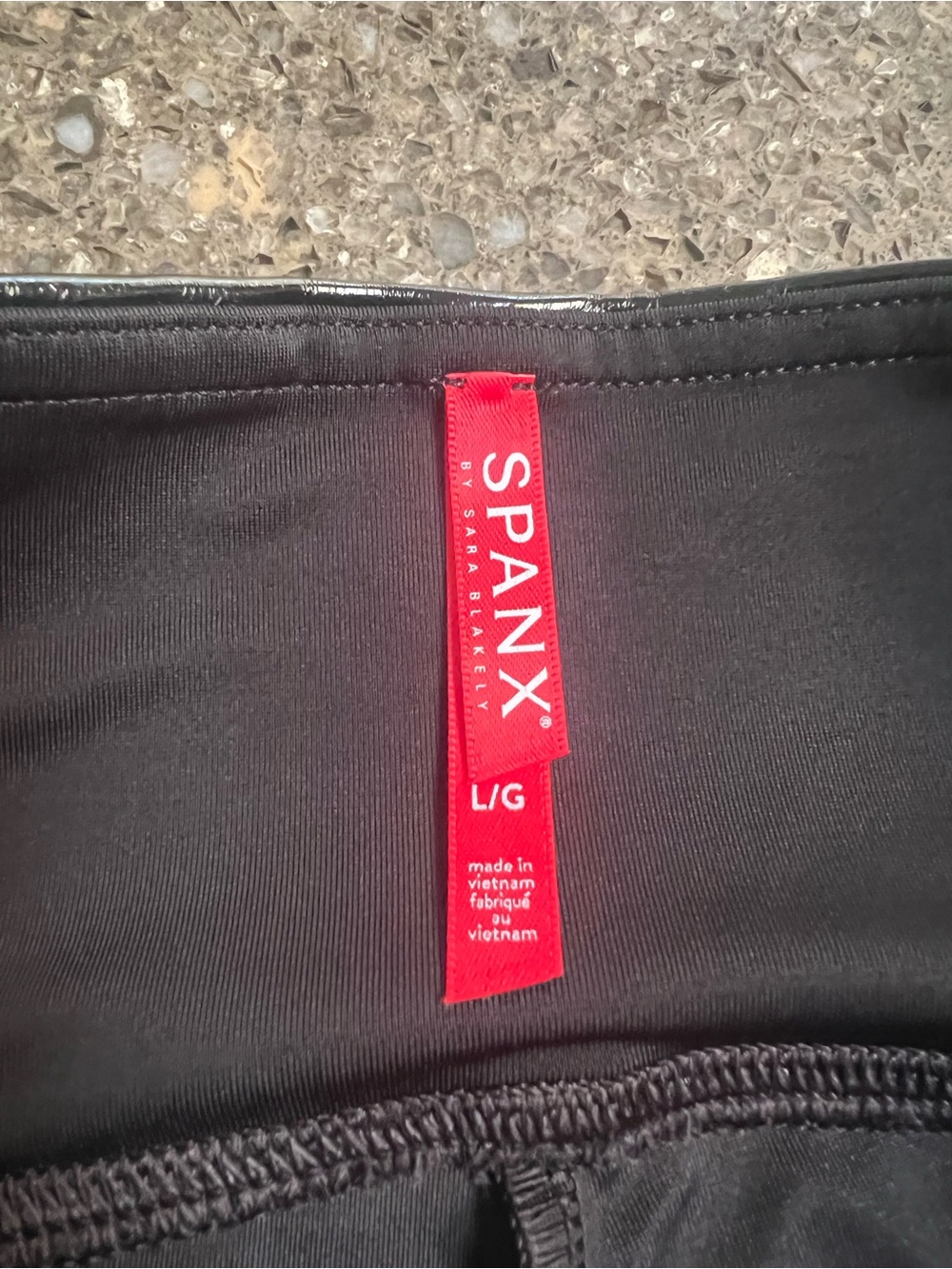 SPANX Black Shiny High-Rise Faux Leather Shaping Leggings Rock Goth MobWife L - Picture 4 of 9